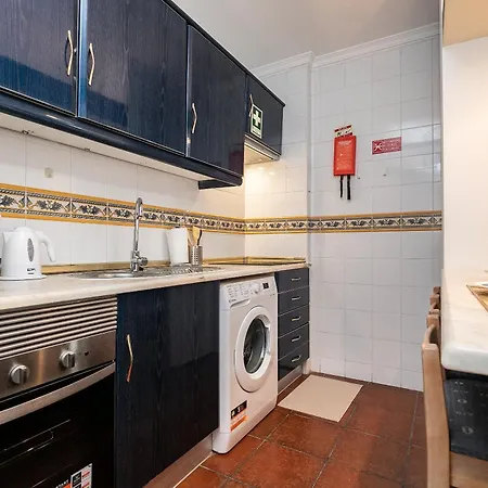 Parque Dos Reis Apartment *