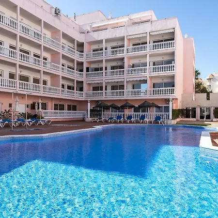 Parque Dos Reis Apartment