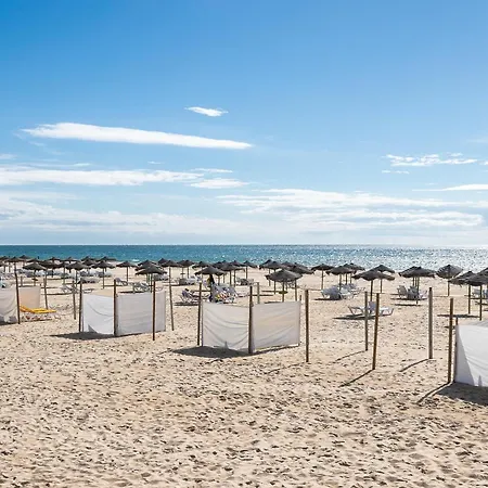 Parque Dos Reis Apartment Apartment *