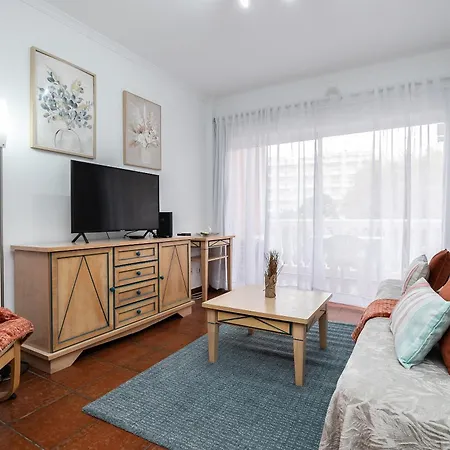 Parque Dos Reis Apartment